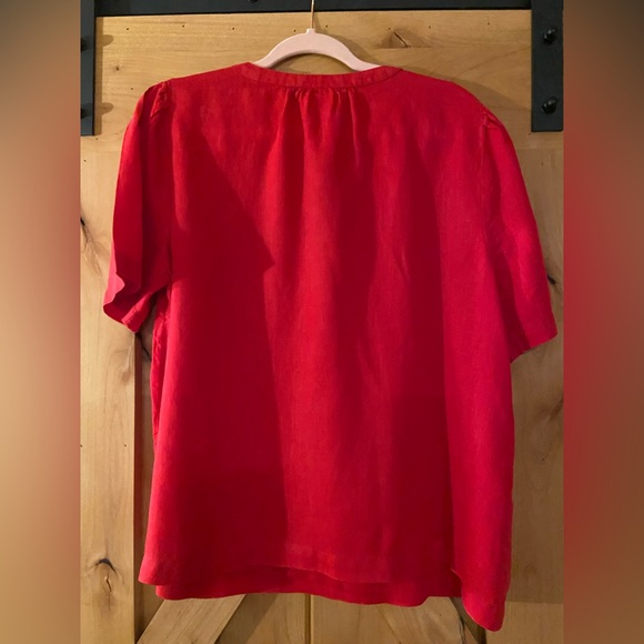 Set of two linen tops - Picture 4 of 7